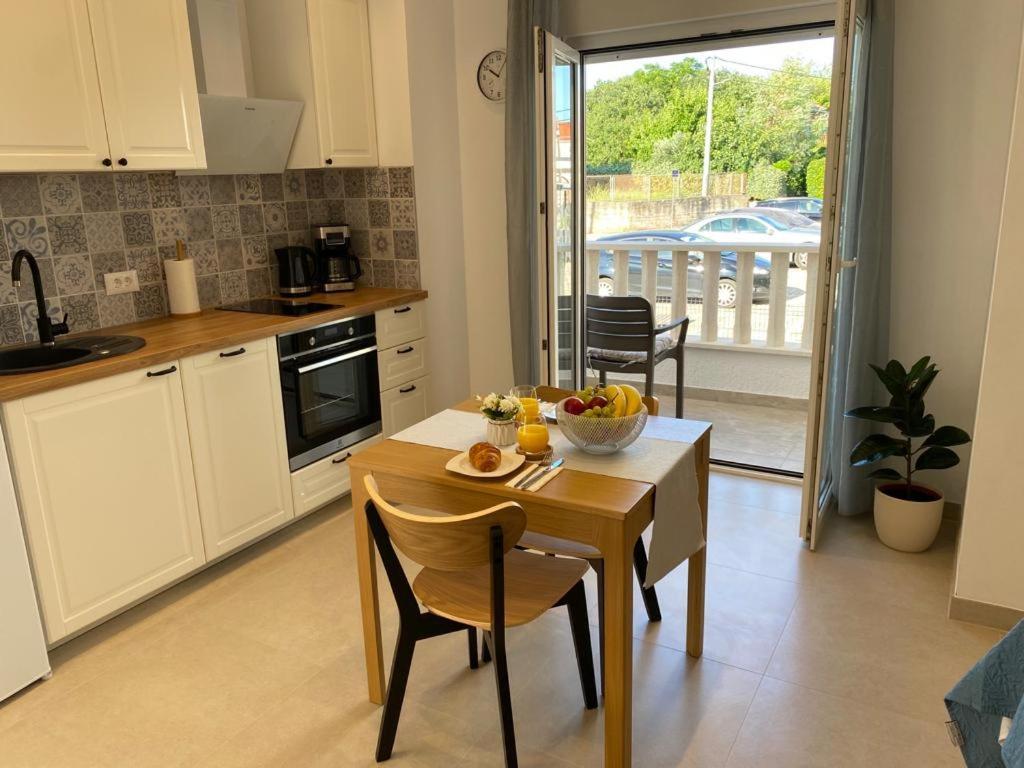 Apartmani Josipa Trogir Exterior photo