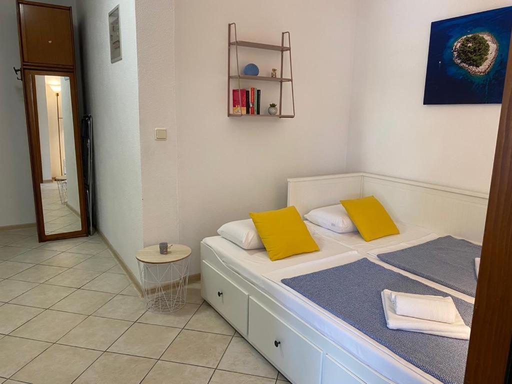 Apartmani Josipa Trogir Exterior photo